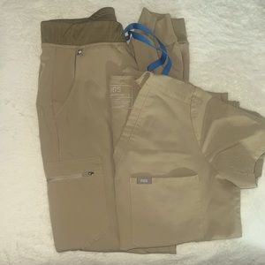 Limited Edition Figs Sandstone color scrubs Size Small